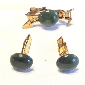 Vintage Jade Stone and Gold  Prospector Tie Clip and Cuff Links